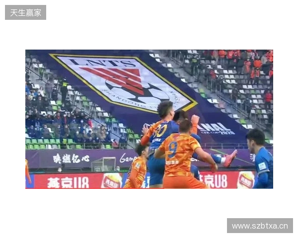 博主：国安下午集结韩佳奇现身，个别球员已从基地搬走私人物品