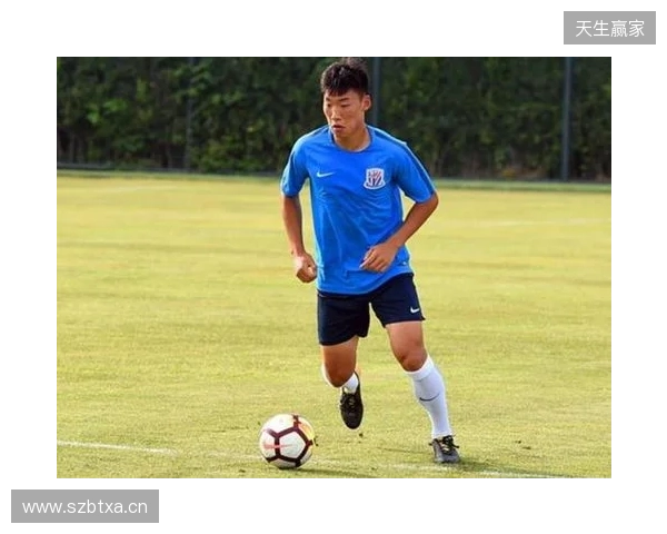 朱辰杰:自己在国家队算中生代球员,希望分享一些经验给年轻球员 朱辰杰:自己在国家队算中生代球员,希望分享一些经验给年轻球员